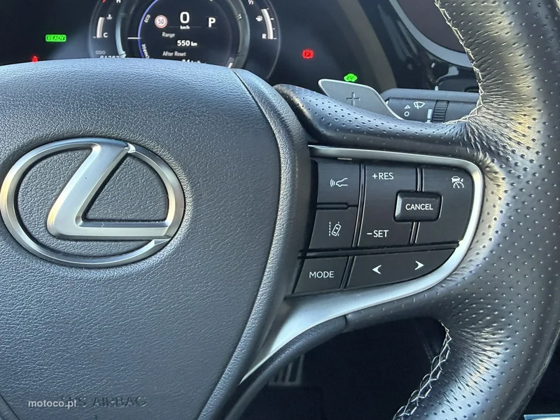 Lexus ES300 30