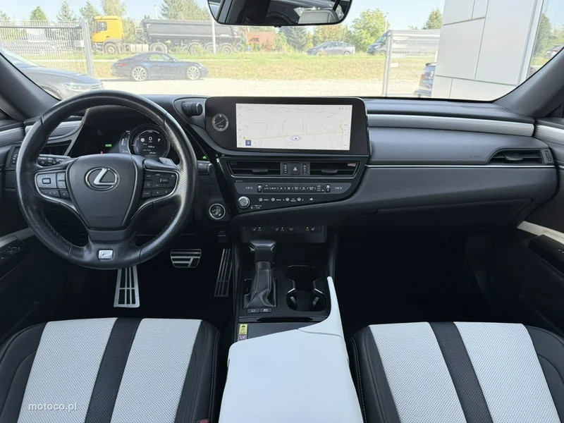 Lexus ES300 4