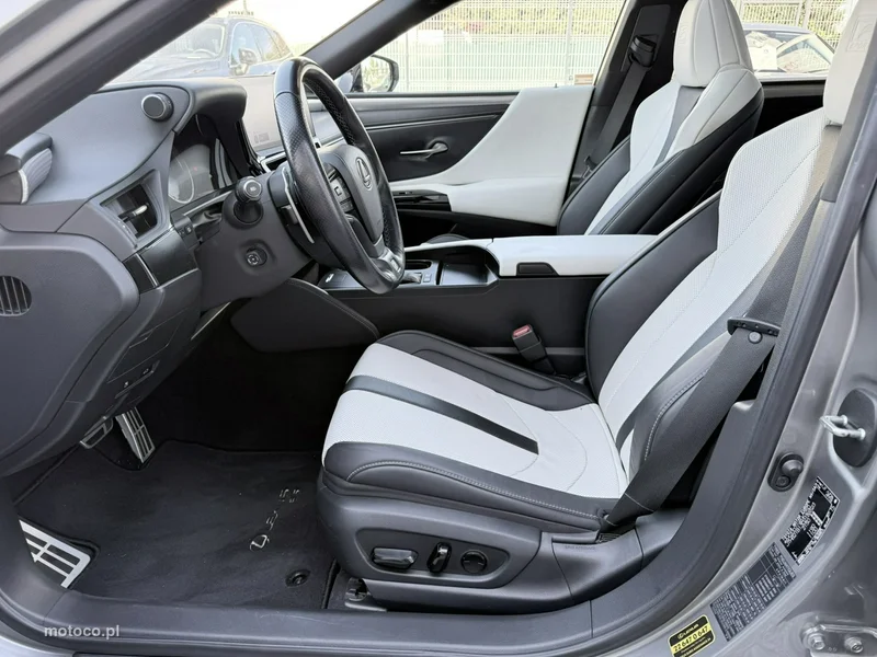 Lexus ES300 6