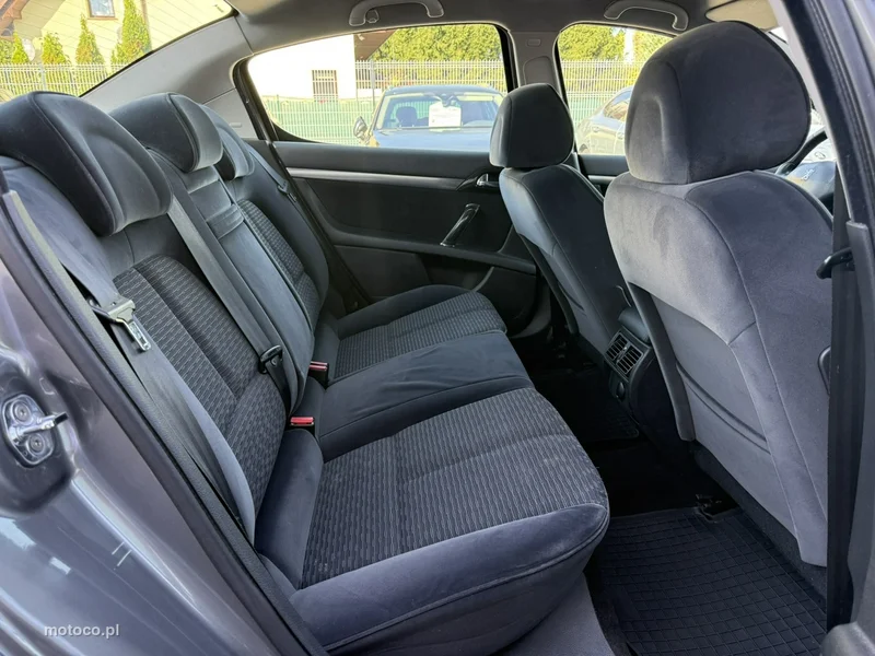 Peugeot 407 17