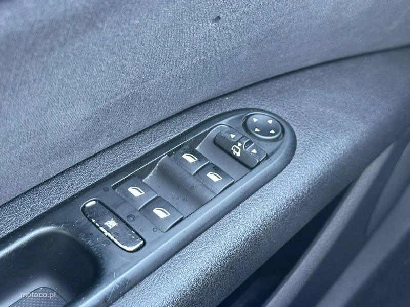 Peugeot 407 21