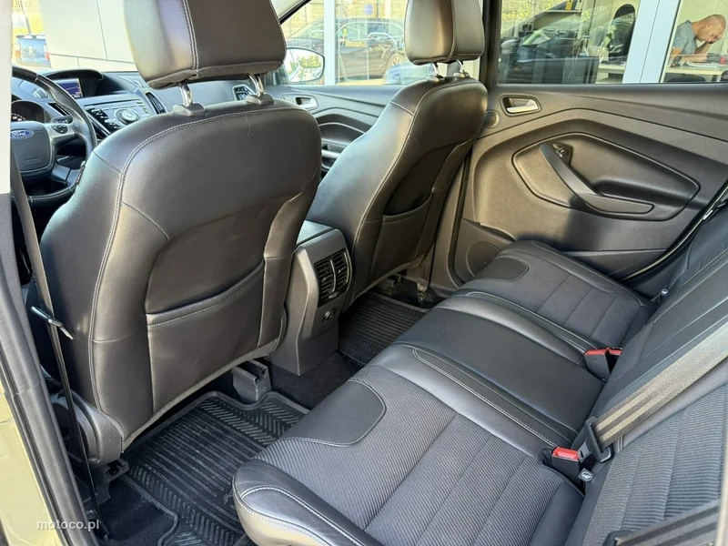 Ford Kuga II 16