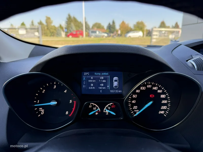 Ford Kuga II 26