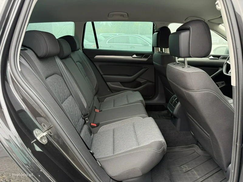 Volkswagen Passat Variant B8 13