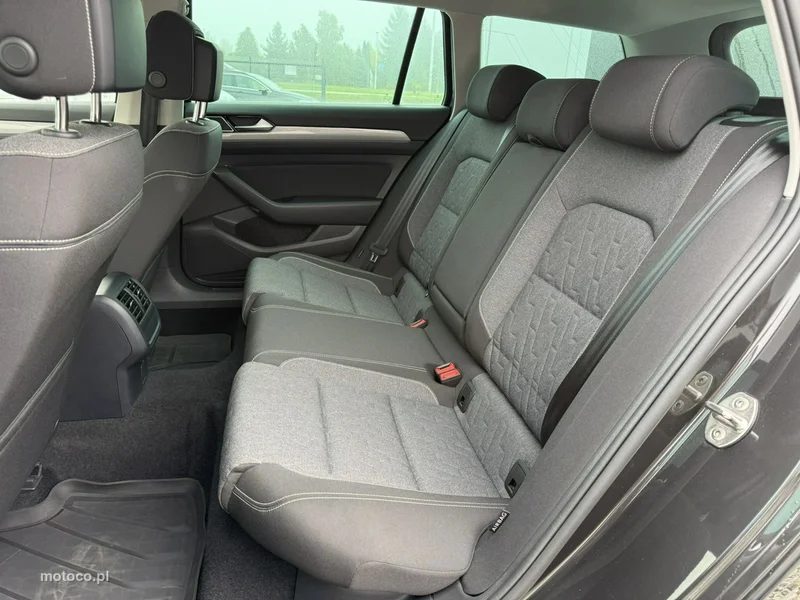 Volkswagen Passat Variant B8 20