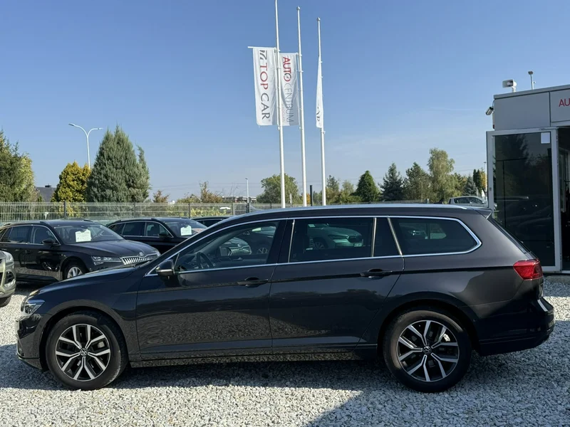 Volkswagen Passat Variant B8 9