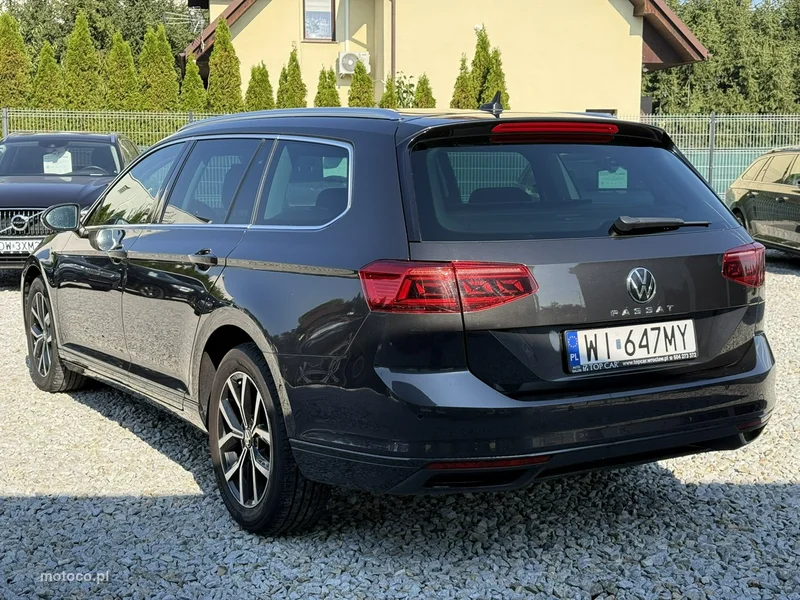 Volkswagen Passat Variant B8 10