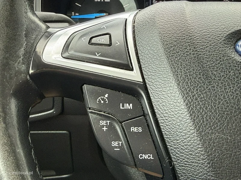 Ford S-Max II 13