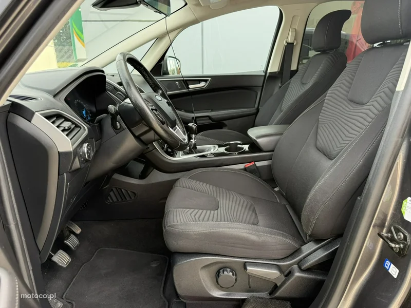 Ford S-Max II 16