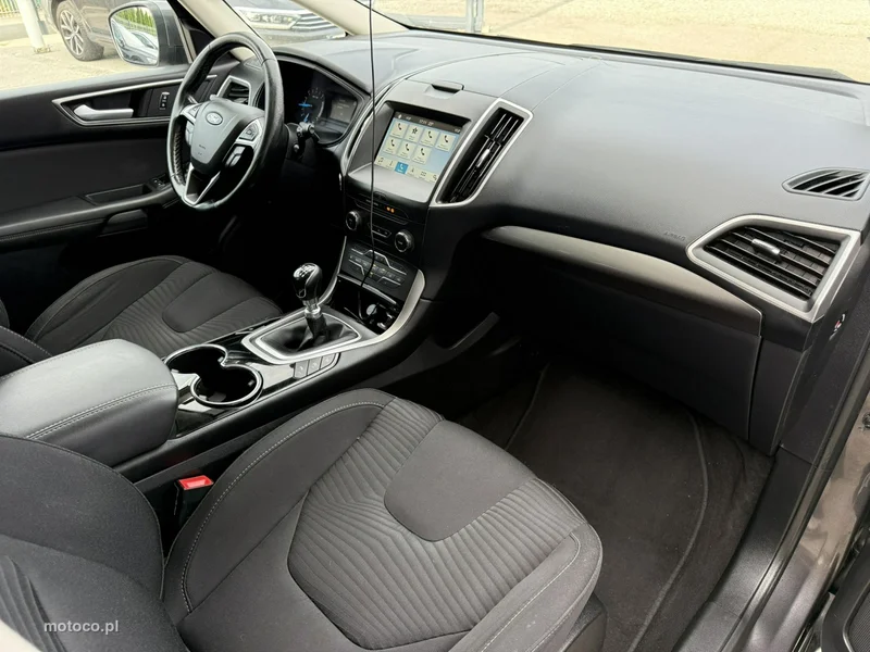 Ford S-Max II 20