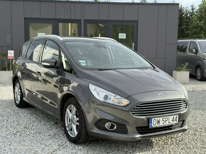 Ford S-Max II 3
