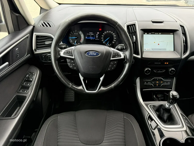 Ford S-Max II 5