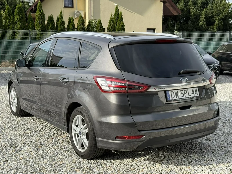 Ford S-Max II 7