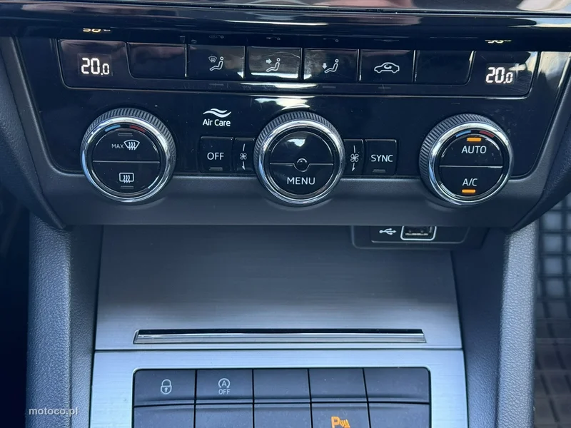 Skoda Octavia III 21