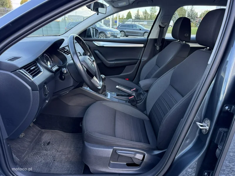 Skoda Octavia III 6