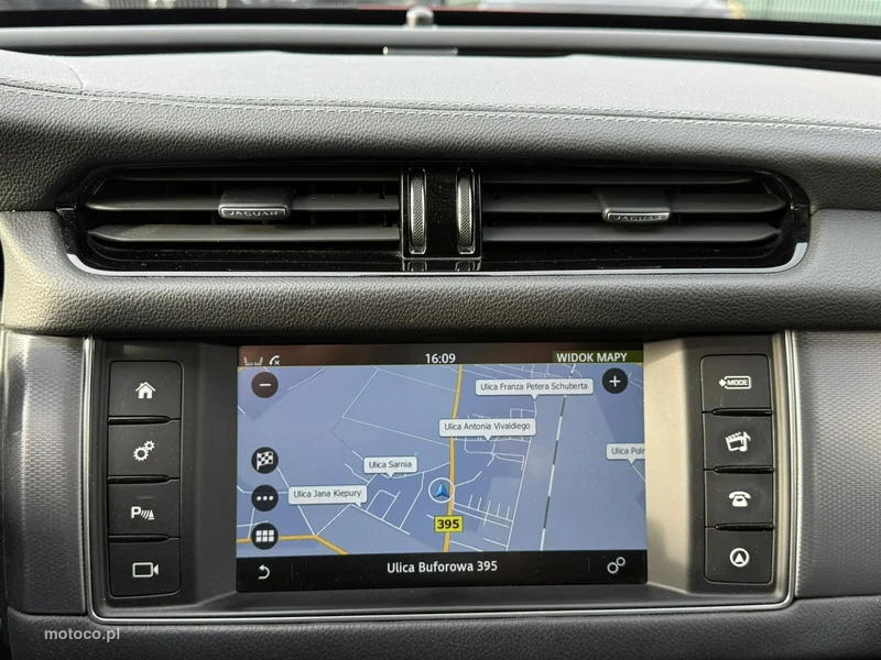 Jaguar XF 31