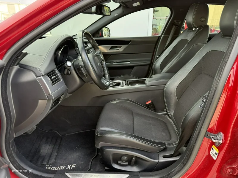 Jaguar XF 5