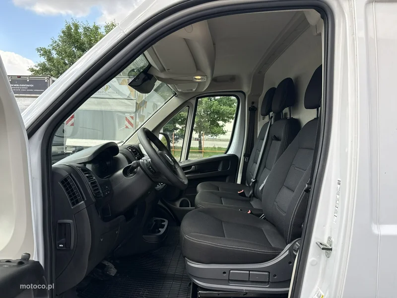 Opel Movano 11