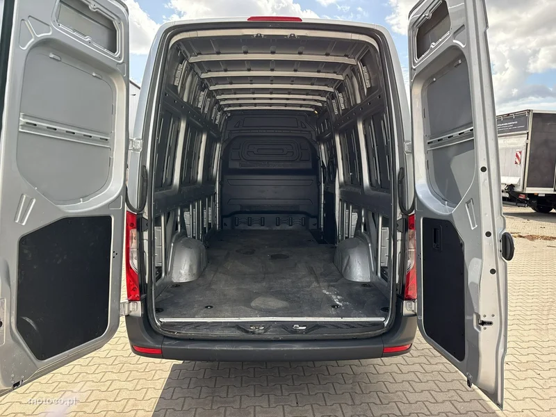 Mercedes-Benz Sprinter 20