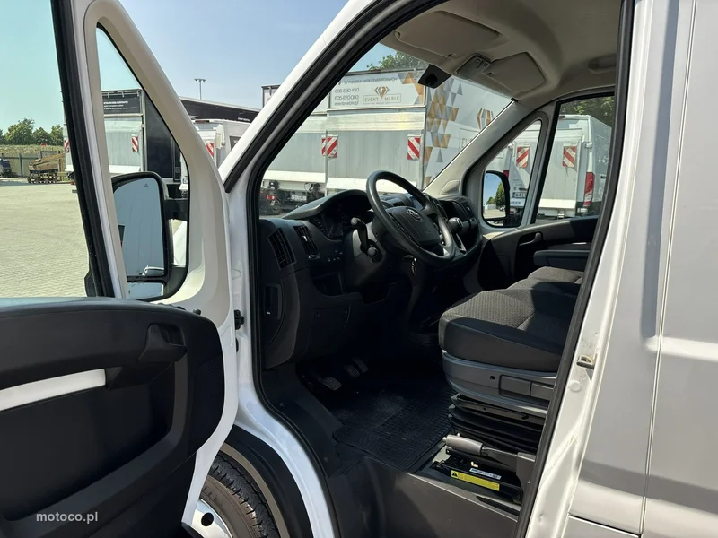 Opel Movano 11