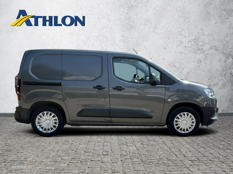 Toyota Proace City 6