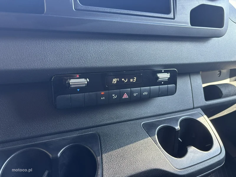 Mercedes-Benz Sprinter 18