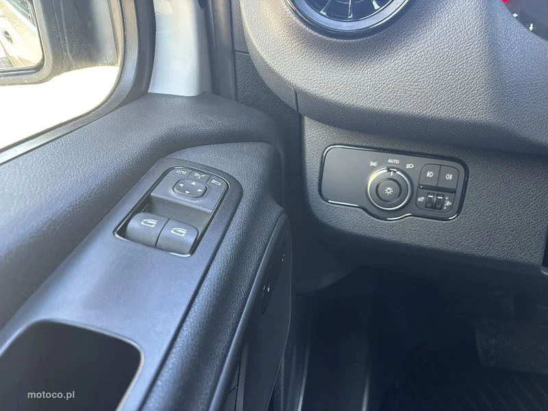 Mercedes-Benz Sprinter 20