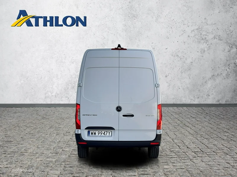 Mercedes-Benz Sprinter 4