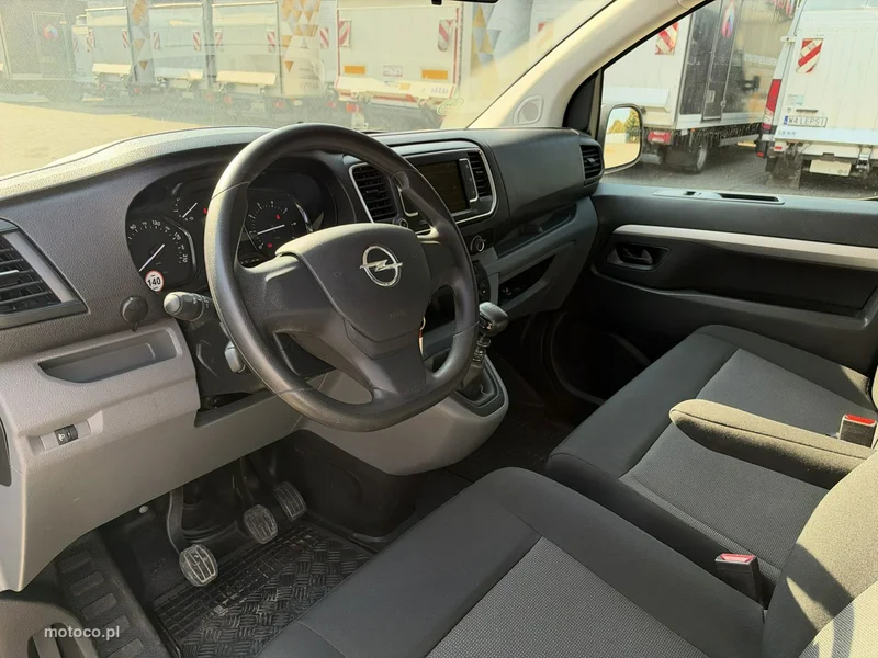 Opel Vivaro 12
