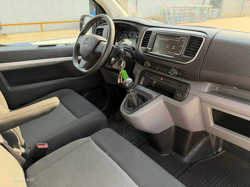 Opel Vivaro 15