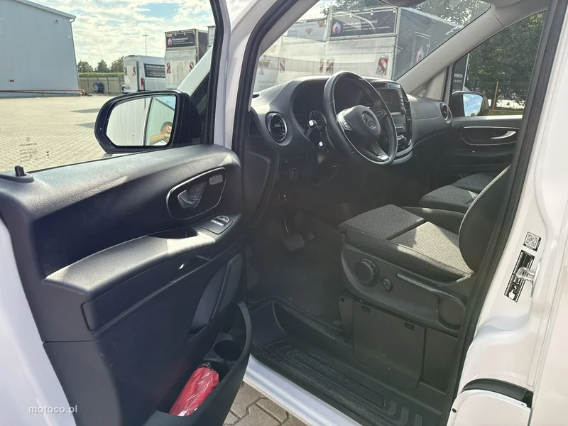 Mercedes-Benz Vito 10