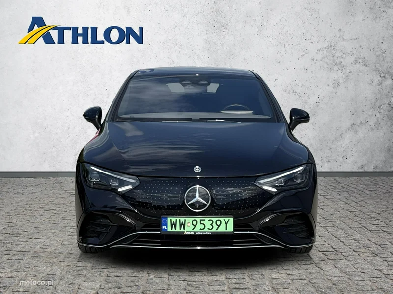 Mercedes-Benz EQE 8