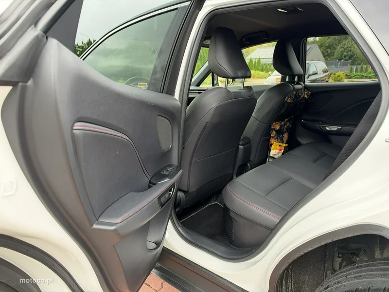 Lexus LBX 14