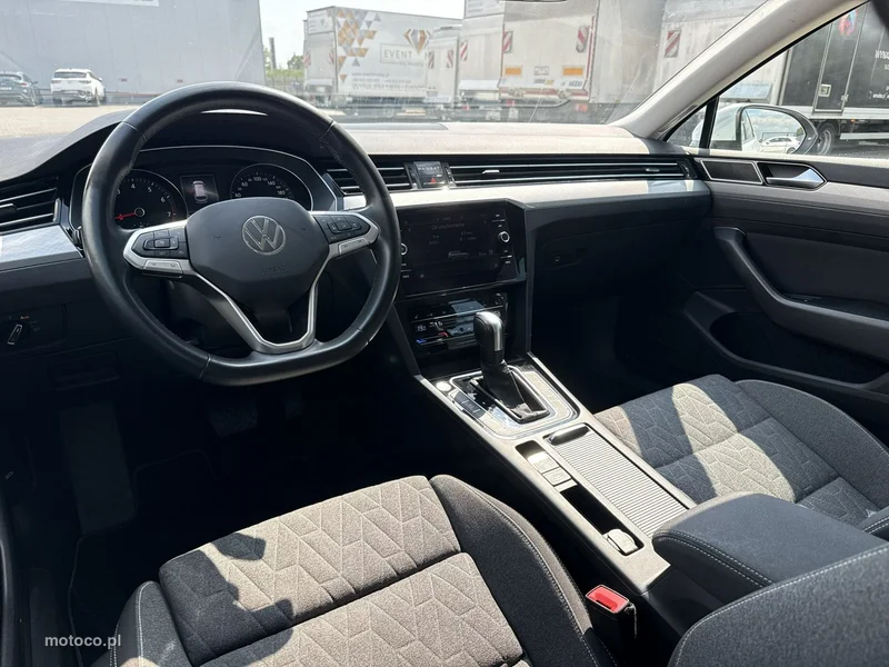 Volkswagen Passat B8 13