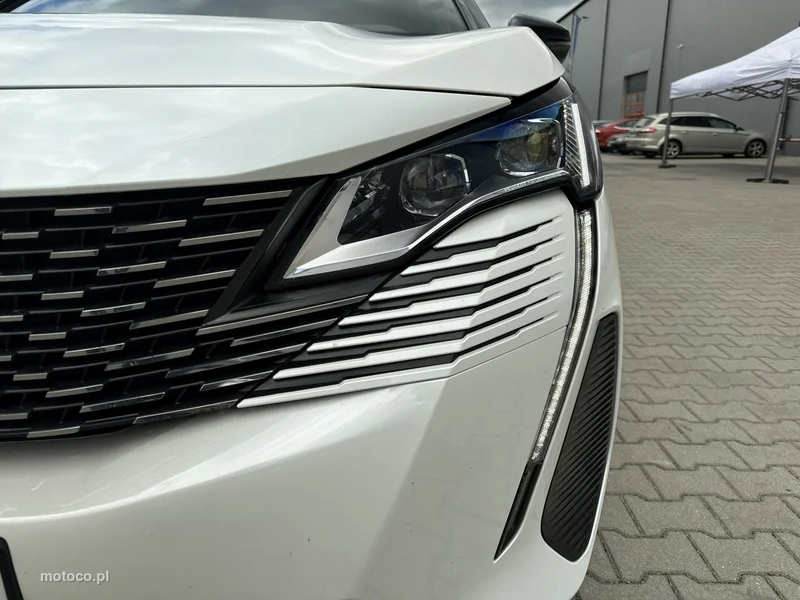 Peugeot 5008 9