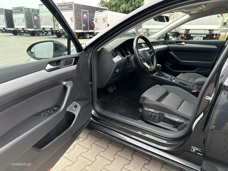 Volkswagen Passat B8 10