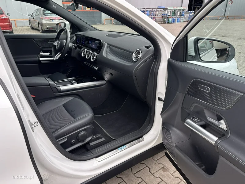 Mercedes-Benz EQA 16
