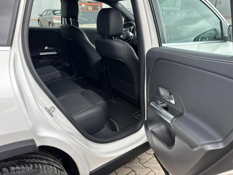 Mercedes-Benz EQA 18