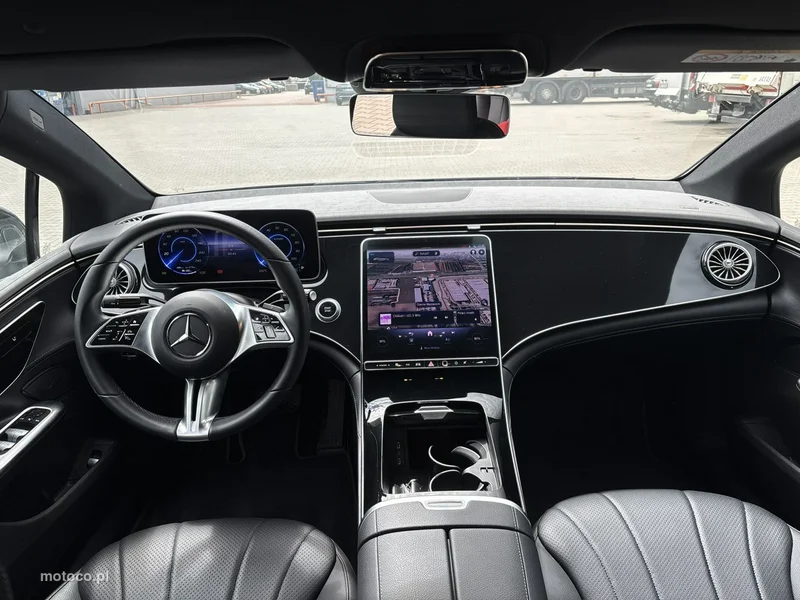 Mercedes-Benz EQE 13