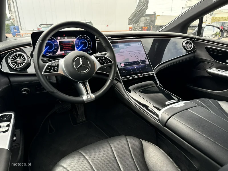 Mercedes-Benz EQE 13