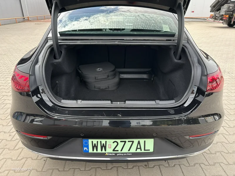 Mercedes-Benz EQE 16