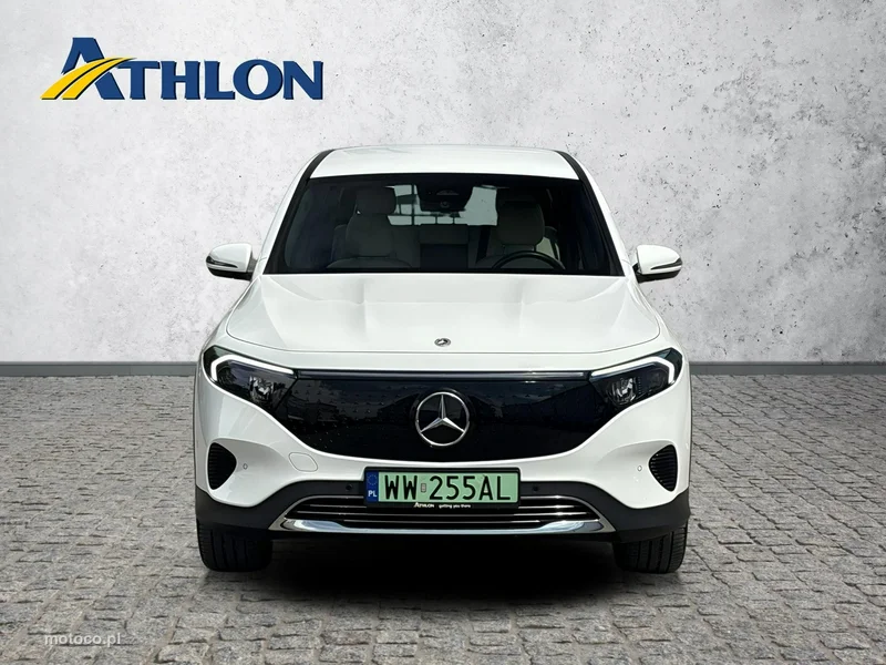 Mercedes-Benz EQB 8