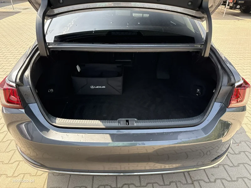 Lexus ES300 16