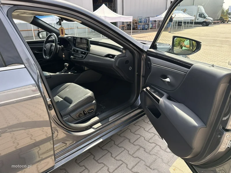 Lexus ES300 19