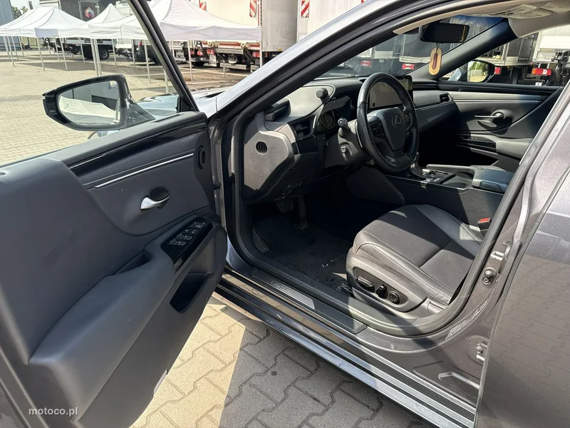 Lexus ES300 10