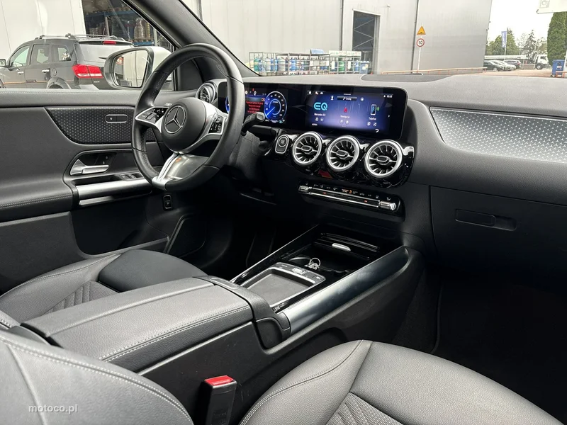 Mercedes-Benz EQA 14
