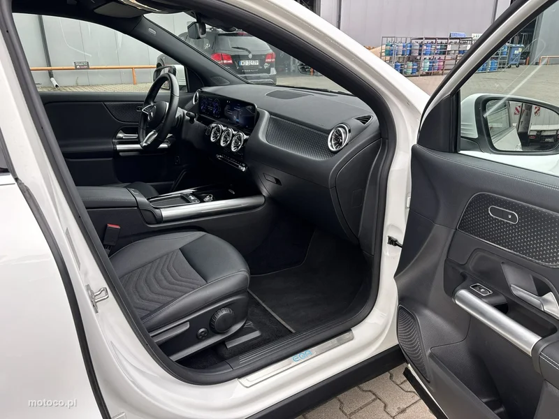 Mercedes-Benz EQA 16