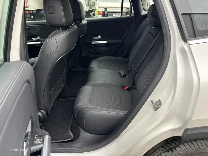 Mercedes-Benz EQA 19