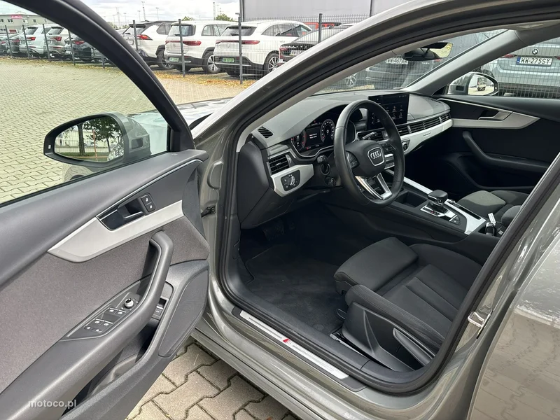Audi A4 B9 11
