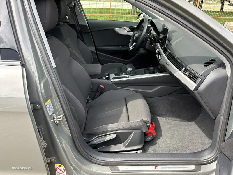 Audi A4 B9 19